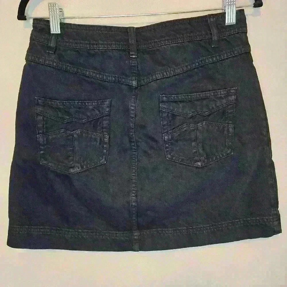 Free People Women's Black Denim Miniskirt Size 29 Snap Front Urban Core Grunge - Picture 6 of 10